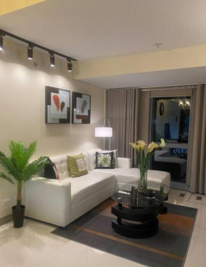 Stunning 2.5 Br@Eastwood Global